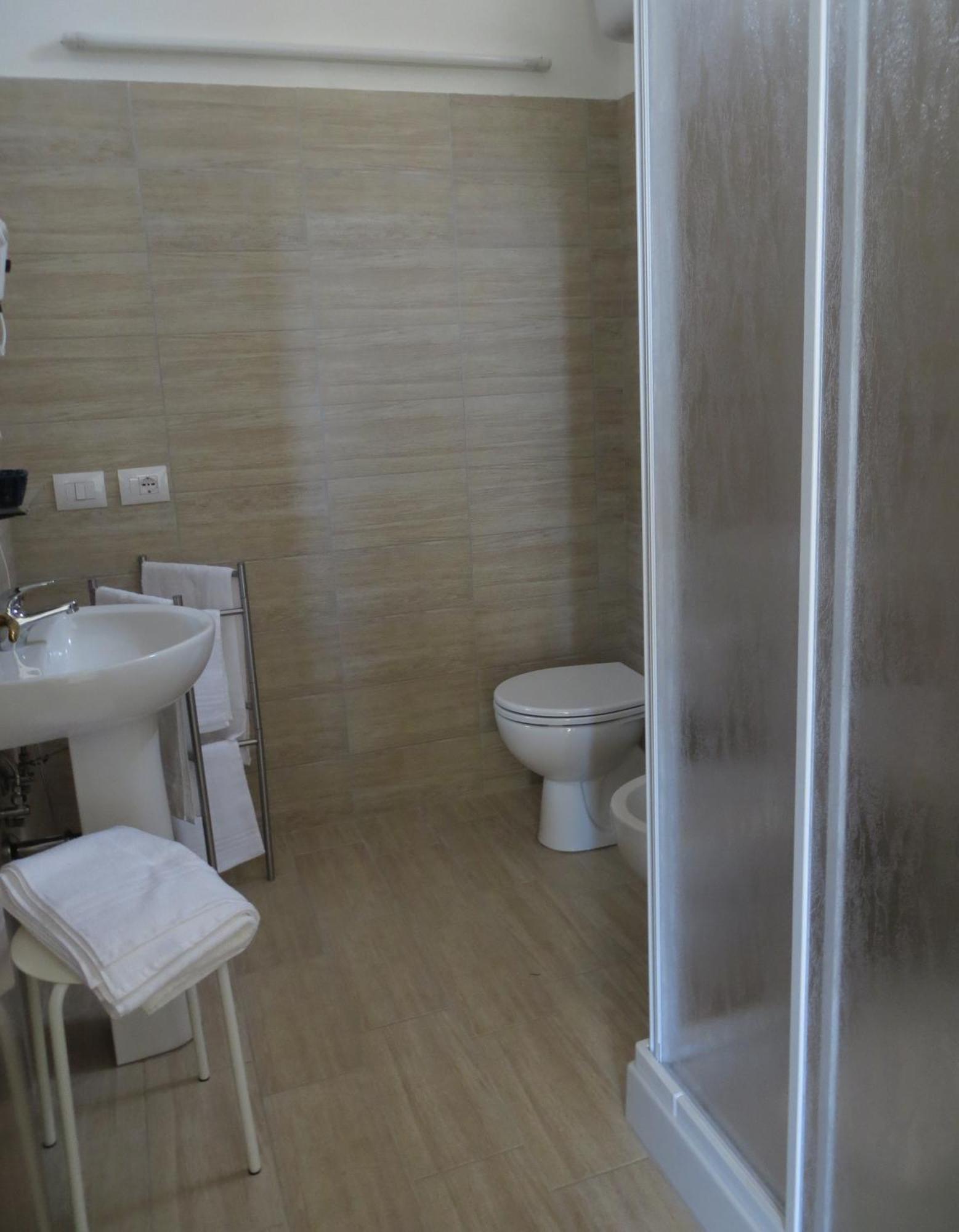5 Rooms Affittacamere Civitavecchia Pokój zdjęcie